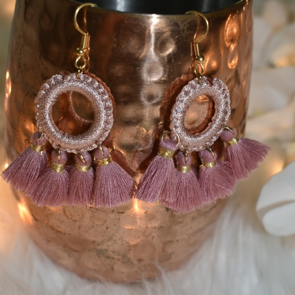 Handmade tassel earrings - Picture 3 of 8